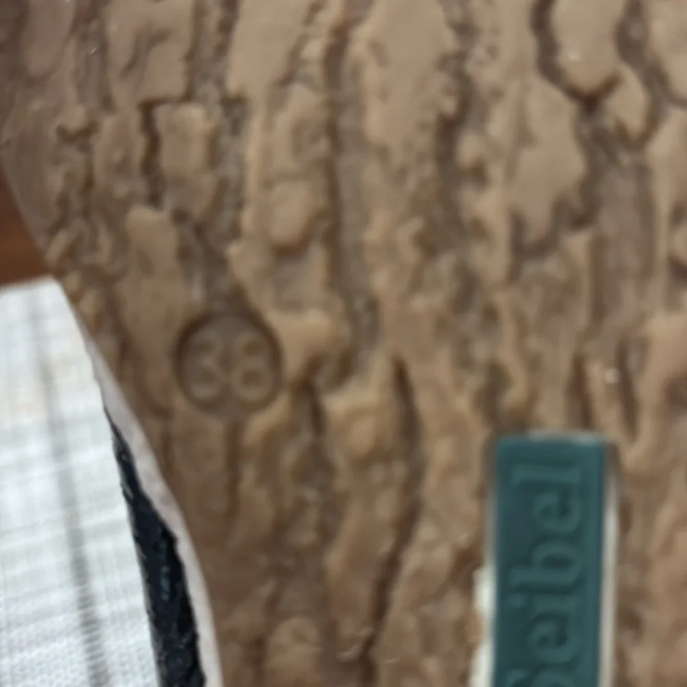 Josef Seibel leather soles stitching